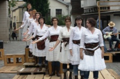 Boots and Roots 20 * 5616 x 3744 * (8.3MB)